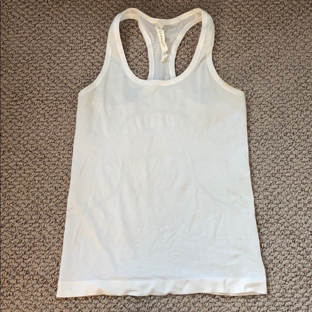 Lululemon Swifty Tech Racerback size 6
